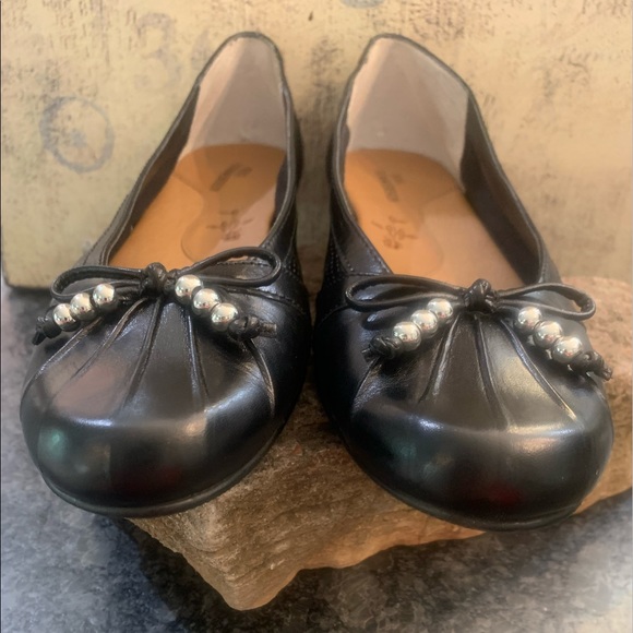Ros Hommerson Black Leather Flats w/Bow sz 8.5 - Picture 3 of 6